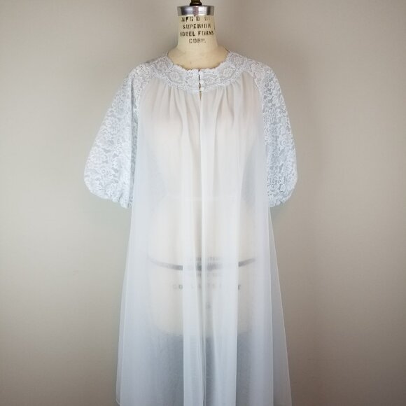 Vintage 1950's Long Pale Blue Lace Peignoir Front Closure Babydoll Robe Size 38 - Picture 2 of 11